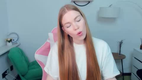 Lilly online show from December 3, 8:00 pm