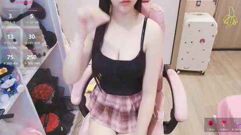 Lee online show from March 23, 11:38 am