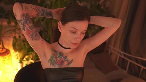 leekta online show from February 20, 9:31 pm