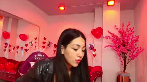 Leia.  online show from February 17, 11:13 am
