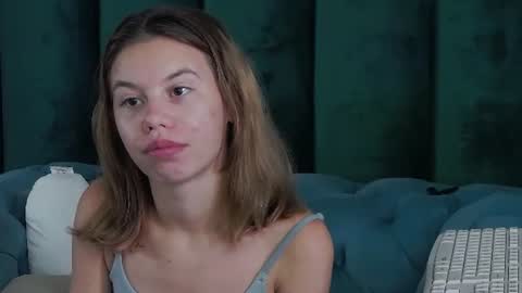 leiahux online show from July 21, 5:41 am
