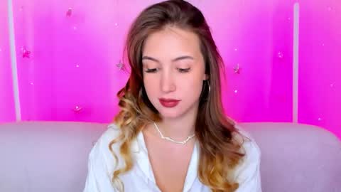 leiawow online show from March 25, 9:01 am