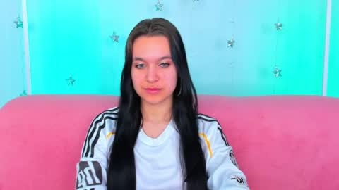 leiawow online show from May 15, 9:23 am