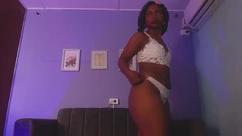 leidy_valencia online show from September 17, 2:04 pm