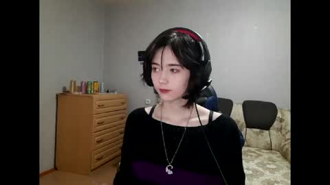 Viola online show from May 15, 9:06 pm