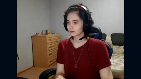 Viola online show from May 11, 9:23 pm