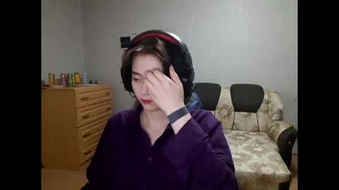 Viola online show from May 19, 9:11 pm