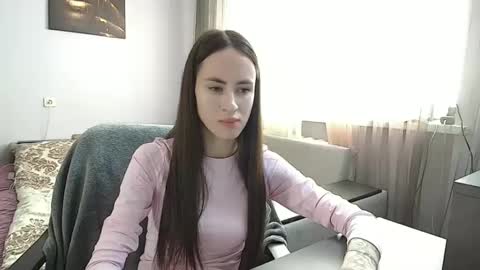Leila online show from September 15, 10:23 am