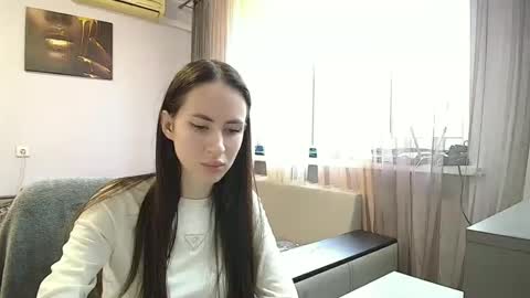 Leila online show from October 4, 8:31 am