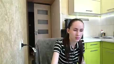 Leila online show from September 19, 12:15 pm