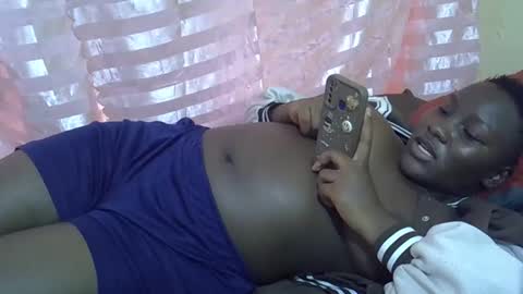 leilah_cute19 online show from May 17, 12:48 pm