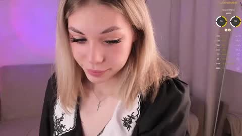 leilalafleur_ online show from May 12, 4:10 am