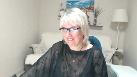 Leila Kinky online show from May 14, 6:19 am