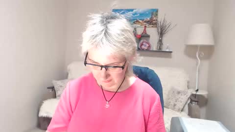 Leila Kinky online show from May 10, 2:57 am