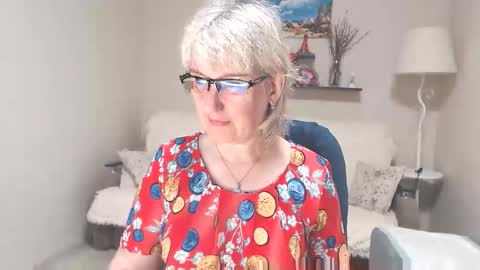 Leila Kinky online show from May 24, 5:39 am