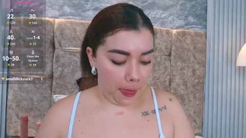 leilapons online show from March 27, 6:19 pm