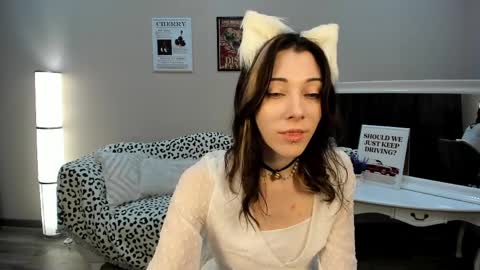 LeilaTaylors online show from April 9, 6:16 am