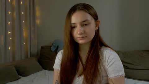 Lelia online show from March 26, 7:26 pm