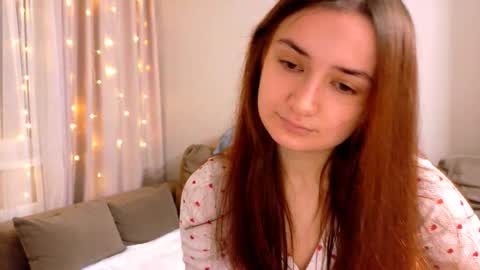 Lelia online show from December 1, 4:27 am