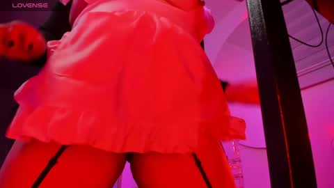 Lenna Kang online show from May 24, 2:10 am