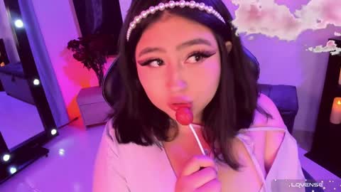 Lenna Kang online show from January 3, 12:11 am