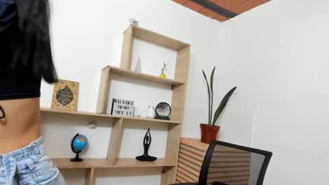 lennox_amy online show from May 18, 1:17 pm