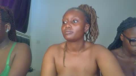 leo_kitty8 online show from April 6, 9:10 am