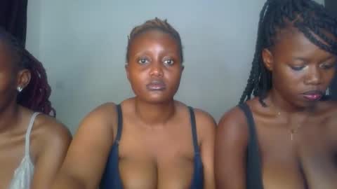 leo_kitty8 online show from April 3, 9:13 pm