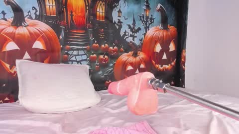 Leo online show from October 31, 6:12 pm