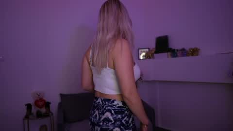 leokitty  online show from March 23, 2:23 pm