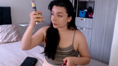 leona_12 online show from July 9, 3:58 pm