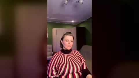 Leona tracie online show from June 18, 7:43 am