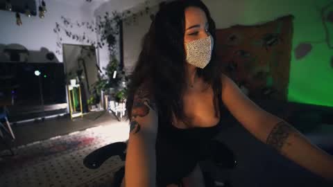 Leo online show from October 6, 11:53 pm