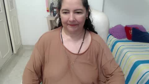leonela   online show from May 22, 3:26 am