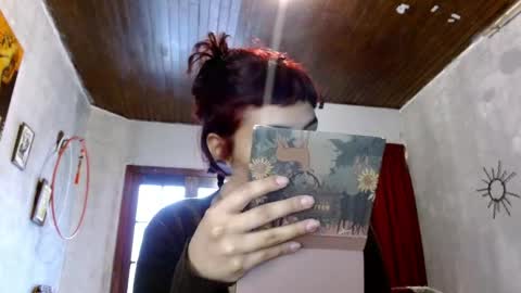 leonela  online show from September 8, 6:51 pm