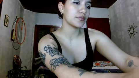 leonela  online show from September 16, 4:31 am