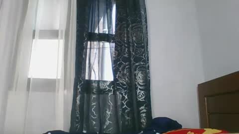 leonnida online show from April 9, 7:58 am