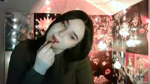 little secret online show from December 24, 7:17 am