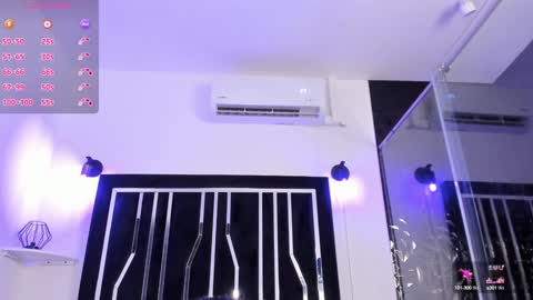 Leslie online show from December 4, 7:12 pm