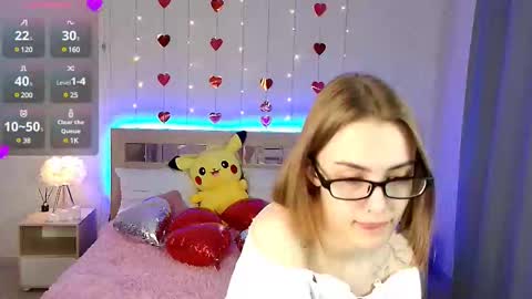 Snapshot of lesyahayes chatting on February 16, 4:10 pm Lesya online show from February 16, 4:10 pm