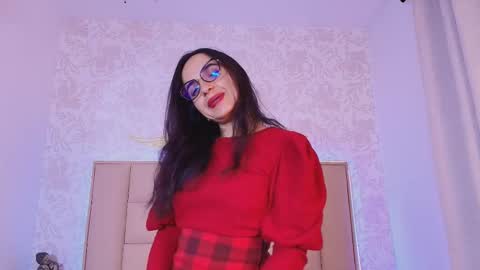 Leti White online show from October 15, 10:01 pm