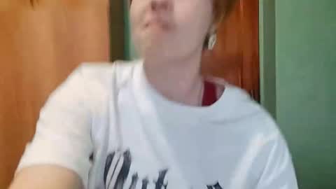 letitiaboteler online show from December 4, 11:23 am