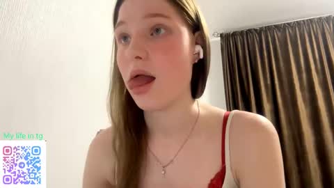 Kate online show from October 2, 6:13 pm