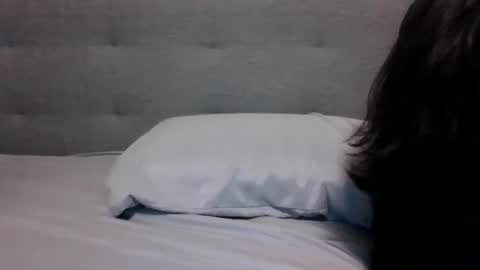 lets_play143 online show from November 11, 1:01 am