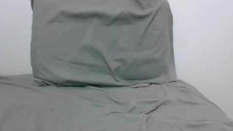 lets_play143 online show from May 26, 5:40 am