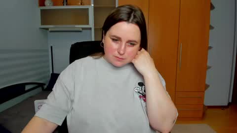 Naomi online show from May 25, 6:34 am
