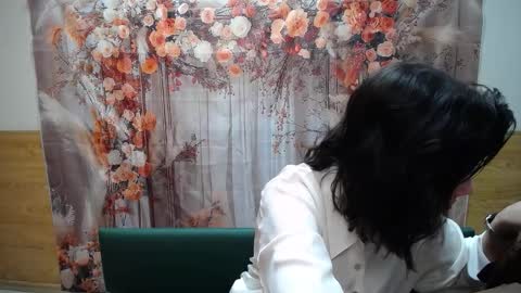 letty_curly online show from February 3, 6:40 am