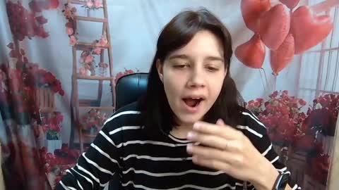 letty_curly online show from May 17, 5:06 am