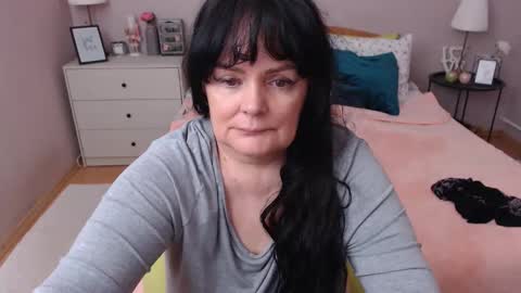 Mary online show from May 9, 3:47 pm