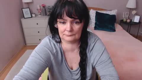 Mary online show from May 13, 4:35 pm
